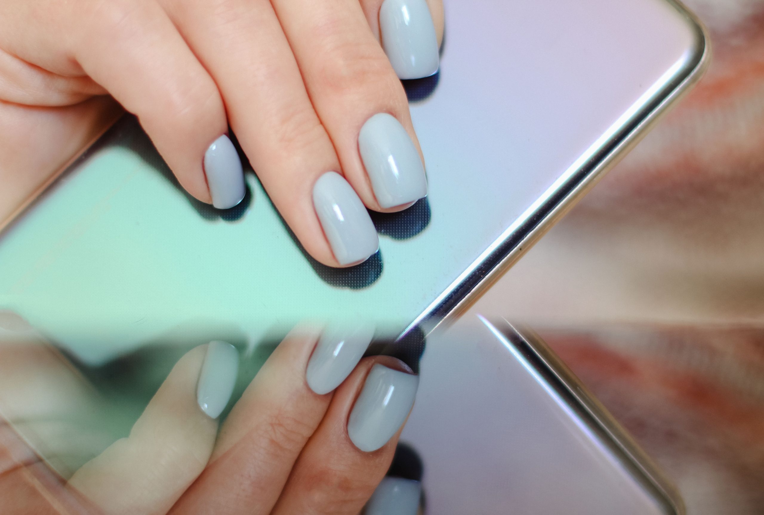 Grey nails