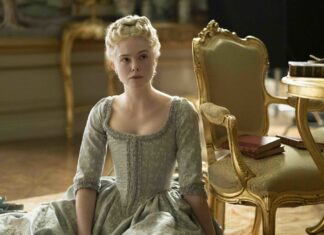 Elle Fanning in "The Great"