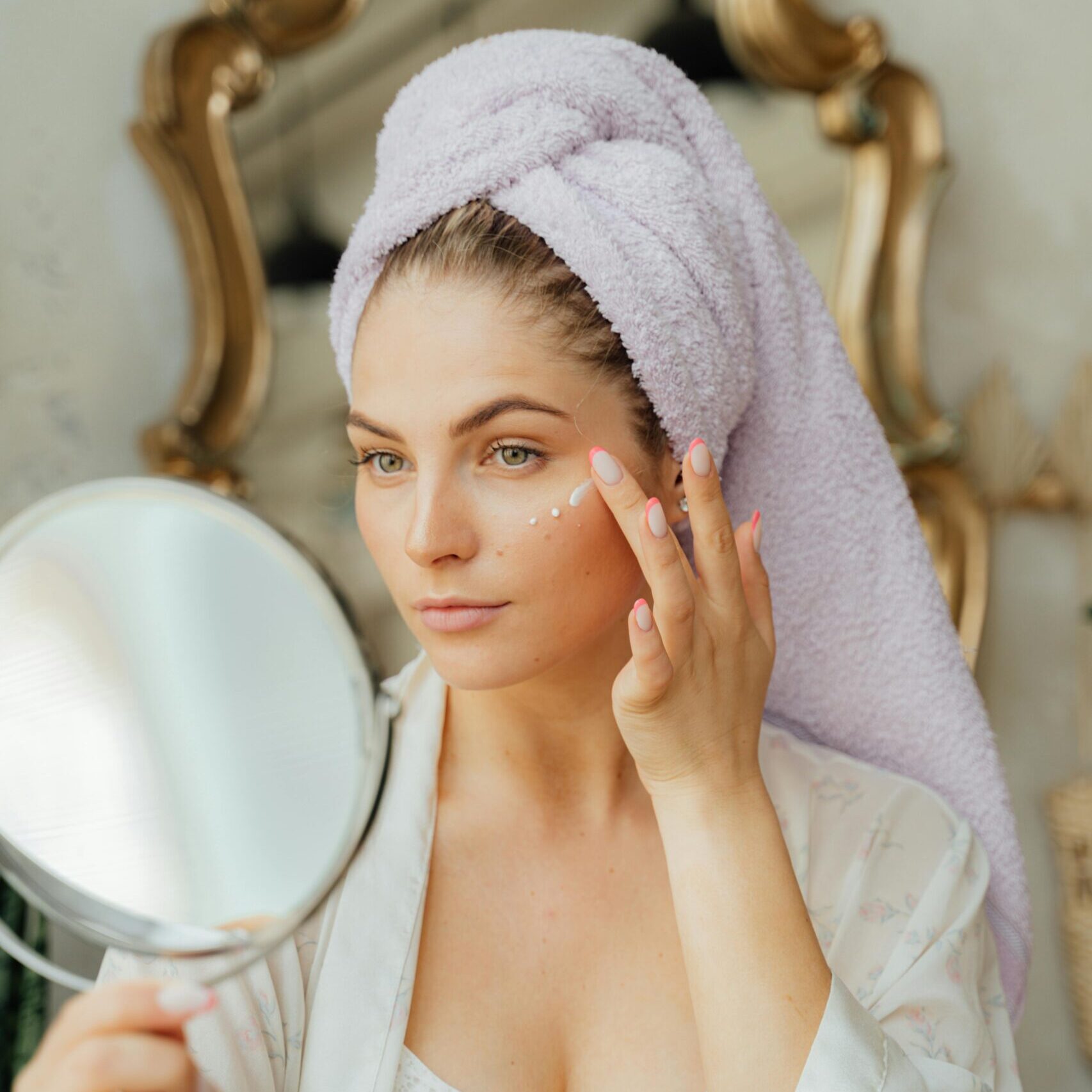 how-to-soothe-and-treat-combination-skin-lux-lush