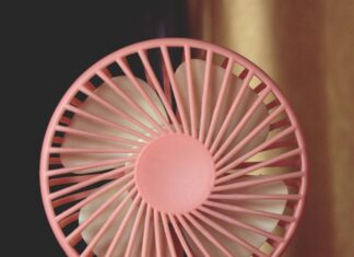 Handheld fan